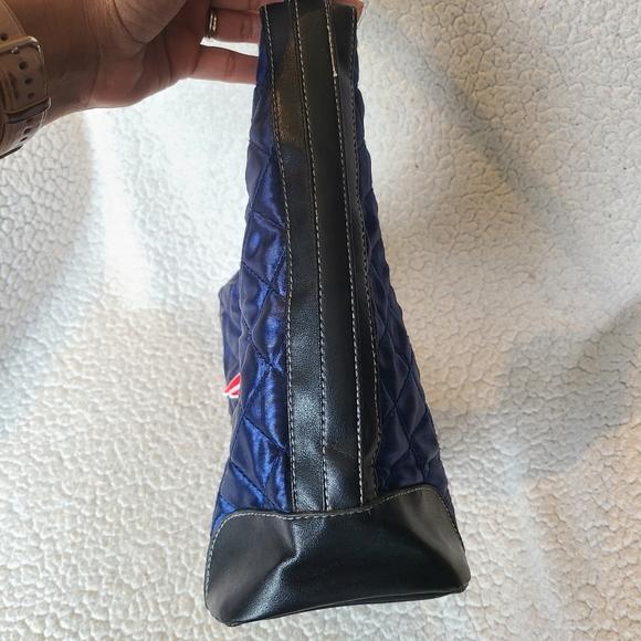 Pro-Fan-ity by LittleEarth quilted NE Patriots bag - Picture 2 of 10